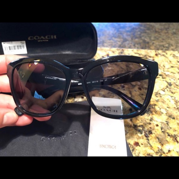 COACH SUNGLASSES - Picture 2 of 3
